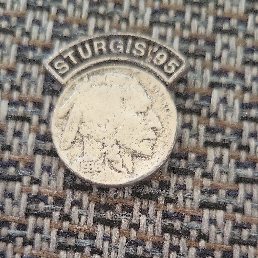 #D Vintage Sturgis '95 Pin